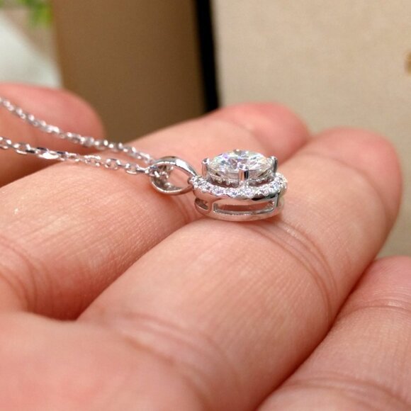 🔥 Exquisite Shiny Hollow Round CZ Dainty Pendant Necklace for Women, EVGG1105 - Picture 8 of 8